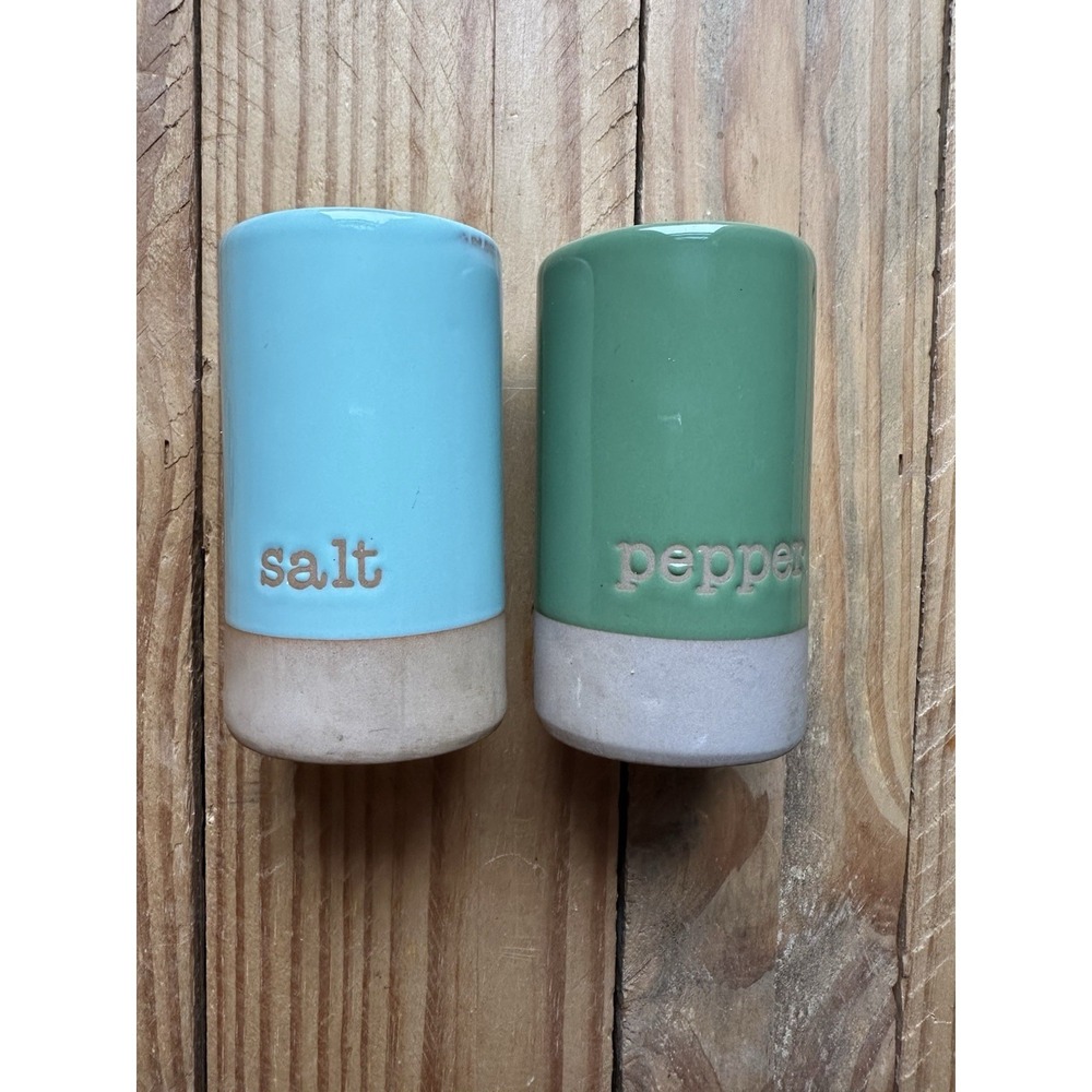 Ceramic & Clay Salt and Pepper Shakers Green Light Blue Extra Large Capacity‎